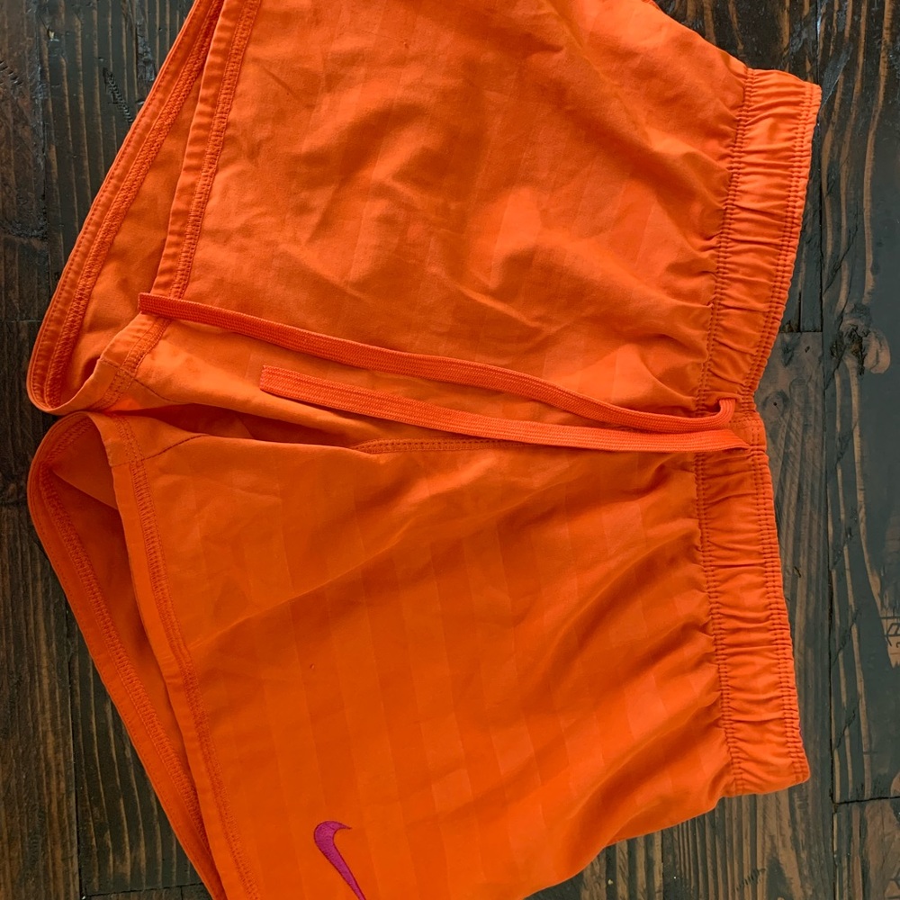 NIKE ATHLETIC SHORTS WITH SPANDEX